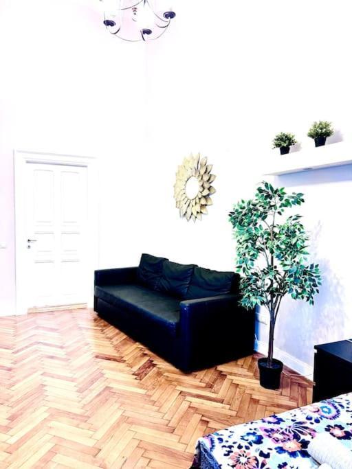 Apartment L4 Centre Stylish Flat *